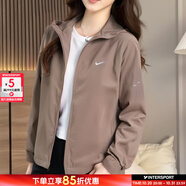耐克（NIKE） 夾克女 2025秋季新款運(yùn)動(dòng)休閑服時(shí)尚印花寬松立領(lǐng)梭織外套 HQ0651-214/連帽/曬圖退10 M (160/84A)