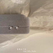 迷你鋯鑲嵌小土星耳環(huán)為婦女的風格，緊湊，精致和高端，新行星耳 銀色小土星耳釘(S925銀針)