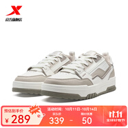 特步（XTEP）25冬新品方程板鞋男975419310040 帆白/淺灰褐 39