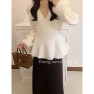 2024年新款秋冬貴氣浣熊V領(lǐng)女毛衣韓版顯瘦百搭針織羊毛開(kāi)衫外套 溫柔白