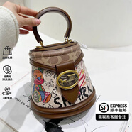 CHARLIE&KELLI CK品牌包包女包2025新款生日禮物小熊涂鴉半圓水桶包手提斜挎女 棕色【代寫賀卡 女神節(jié)禮物】