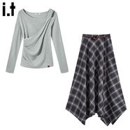 :CHOCOOLATE  it女裝連衣裙法式針織衫斜肩長袖T恤秋冬套裝女高腰格紋半身裙 灰綠色上衣+灰色格裙 【上衣均碼】 M