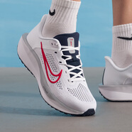 耐克（NIKE）官方艦店男鞋秋運(yùn)動鞋REVOLUTION 7網(wǎng)面透氣輕便跑步鞋時尚休閑鞋 FD6033-107/QUEST 6/白灰紅 42.5