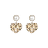 萱子（SHINE）飾品優(yōu)雅輕奢珍珠閃耀水鉆耳環(huán)小眾設計感耳釘清冷高級感通勤耳飾 香檳金色 2個(gè)