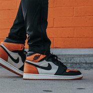 耐克（NIKE）【潮】Air Jordan aj1板鞋男女新款高幫休閑跑步運動(dòng)耐磨籃球鞋 FD1437/DZ5485-008 黑橙色 42