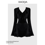 鴻思麟伊（HONGSILINYI）燭光晚餐領(lǐng)針織連衣裙女秋荷葉邊喇叭袖修身法式小黑裙 大-貨-價 S