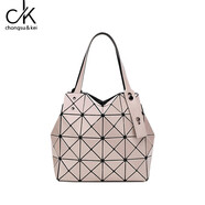 chongsukei小&ck包包女限定幾何菱格鉆石包磨砂彩釘大容量單肩手提托特包 奶茶大號，