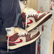 耐克（NIKE）籃球鞋AJ1女鞋2025秋冬季新款Air Jordan 1 Mid 休閑復古高幫板鞋 HF3196-100小馬棕/淡香草黃 39