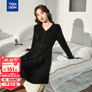 唐獅（TonLion）2025秋冬女V領(lǐng)單排扣收腰中長(cháng)款毛衣裙