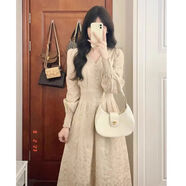 優(yōu)雅的法國風(fēng)格的v領(lǐng)連衣裙的女性在秋天加大碼腰圍修身美麗的蕾 2023輕奢vintage今年流行裙子今年流行漂亮 M