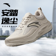 安踏（ANTA）逸塵丨革面緩震輕質(zhì)跑步鞋男黑色通勤運(yùn)動(dòng)鞋跑鞋輕便防潑水跑鞋男 【密網(wǎng)版】素霧灰-3 39 (男6.5)