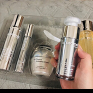 里海之謎la pramol里海之謎必囤魚(yú)子嫩膚套盒4+1套盒正品套裝