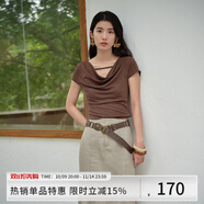 阿依蓮【商場同款】氣質(zhì)蕩領(lǐng)短袖t恤女夏季2025新款V領(lǐng)設(shè)計(jì)感顯瘦上衣 茶色 奶茶咖 S
