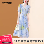 歐迪鳥氣質(zhì)印花V領(lǐng)連衣裙夏季2025新款設(shè)計(jì)感收腰顯瘦中長(zhǎng)大擺裙子 藍(lán)色 S