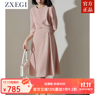 ZXEGI2025夏高檔品牌連衣裙醋酸面料法式船領腰間捏褶顯瘦減齡裙子女夏 桃夭粉. 半襯盛夏版 M