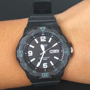 卡西歐（CASIO）運(yùn)動手表學(xué)生潛水軍表夜光指針防水石英男表 HC MRW-200H-1B2