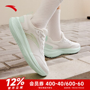 安踏運(yùn)動(dòng)鞋女鞋防水皮面跑步鞋秋季新款透氣休閑鞋百搭輕便軟底小白鞋 【秋款-減震回彈】紙莎白/淺曦綠 38.5 (240mm)