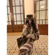 區區歐陽(yáng)【錫蘭紅茶】條紋棉羊毛斜肩寬松毛衣蝙蝠袖半身裙套裝 咖灰條紋上衣 M