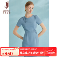 經(jīng)典故事（JANE STORY）簡(jiǎn)約氣質(zhì)收腰繡花雪紡連衣裙女夏季2025新款高端中國風(fēng)修身裙子 淺藍色（偏小建議拍大一碼） 2XL