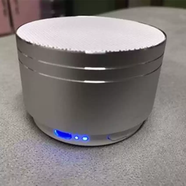 甜苗苗無(wú)線藍(lán)牙音箱大音量手機(jī)迷你便攜式隨身戶外小型鋼炮家用音響 夏新極光銀500毫安 標(biāo)配