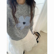 俞兆林（YUZHAOLIN）韓系圓領(lǐng)套頭針織毛衣女2025秋冬新款針織毛花朵提花短款針織毛衣 淺灰色 M 95-105斤