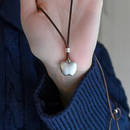 瑞諾足銀蘋(píng)果項鏈女純銀吊墜鎖骨鏈百搭款平安夜圣誕節禮物送女友 銀蘋(píng)果項鏈