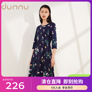 敦奴春季商場(chǎng)同款時(shí)尚印花修身圓領(lǐng)高腰七分袖連衣裙 藏藍(lán) S