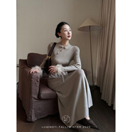 鷺青一原創(chuàng  )【留仙】輕中式羊毛針織連衣裙女冬季斜襟鴕鳥(niǎo)毛打底裙 燕麥色（第二批） S 拍照穿