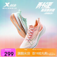 特步【鴛鴦】兩千公里三代女跑鞋網(wǎng)面透氣輕便減震耐磨體測運動鞋