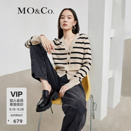 MO&Co.【綿羊毛×山羊絨】小香風針織衫條紋短款千金針織開衫摩安珂 杏黑條-第1批 S 160