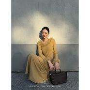 鷺青一現貨清倉/鷺青一【弄嬌】針織打底裙女春輕奢毛毛長(cháng)袖氣質(zhì)連衣裙 黃色上衣 S