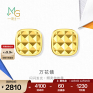 周生生爆閃小方糖 萬(wàn)花鏡方型黃金耳釘足金流光方牌菱格94565E定價(jià)