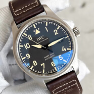 萬(wàn)國（IWC）【二手99新】萬(wàn)國（IWC）飛行員系列自動(dòng)機械表男士運動(dòng)休閑二手奢侈品腕表 小王子特別版 【全套】40mm 皮帶黑盤(pán) IW327006