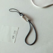春瓊全手工編織雙色簡(jiǎn)約手機掛繩短款手腕繩掛鏈吊墜掛件精致U盤(pán)掛繩耳機掛飾防丟防摔手機殼掛繩cdd相 淺灰+米白+卡其