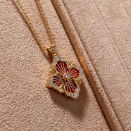 晶瑞得日韓風(fēng)格歌劇院opera項鏈珍珠母貝植物花卉圖案18K黃金吊墜鎖骨鏈 opera項鏈大號紅琺瑯帶鉆 一面帶鉆一面不帶鉆