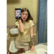 JS&KEKERNEL COSMOS【春野森會(huì )】清爽手繪風(fēng)萌趣印花圓領(lǐng)短袖T恤 花叢貓咪_現貨 M