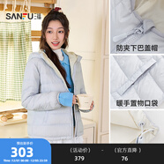 三福羽絨服2025冬季英文印花口袋連帽保暖外套女裝845227 粉藍 S