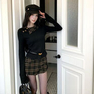 小七淡人穿搭時(shí)尚套裝假兩件長(cháng)袖針織衫女高腰顯瘦休閑短褲兩件套 黑色拼接上衣（帶腰帶）+格子短褲 （兩件套） S 建議85-95斤