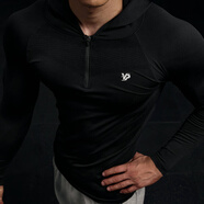 李紳vest up健身衣無(wú)縫連帽顯型T恤戶(hù)外休閑半拉鏈高彈健身長(cháng)袖男女同 黑色-男款 M 100-130斤