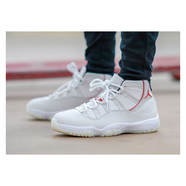 耐克（NIKE）【現(xiàn)貨】 Air Jordan 11  AJ11 喬十一男子籃球鞋378037-061 378037-016 奶白44 44