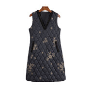 可2025秋冬刺繡白鴨絨羽絨服背心外套女V領(lǐng)釘珠連衣裙背心裙 黑色 S