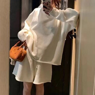 UKUHPK韓國代購初秋白色寬松慵懶風(fēng)圓領(lǐng)毛衣高腰短褲針織套裝女 白色 均碼