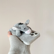 艾思度（iSido）毛絨可愛(ài)趴趴公仔適用蘋(píng)果16 15promax手機殼14 13 12保護套11pro xsmax秋冬軟殼7/8p毛茸茸卡通殼 趴趴驢 iPhone SE(第二代)