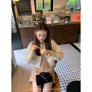 aaaaxbbb白茶無(wú)事純色羊毛針織開(kāi)衫女百搭短款精致氣質(zhì)毛衣秋冬 米色愛(ài)心扣針織開(kāi)衫現貨 S S