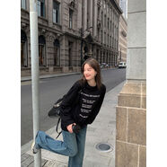 白色字母印花寬松長(cháng)袖t恤女春季韓版休閑內搭打底衫上衣 黑色現貨 M M