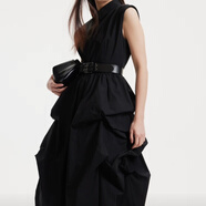 B.SIQI黑色無(wú)袖連體褲女秋季新款時(shí)尚個(gè)性不對稱(chēng)荷葉邊連衣 黑色 S (165)