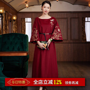 璽玥2025秋冬新款中國風(fēng)刺繡羊毛呢子改良新中式連衣裙原創(chuàng  )國潮裙子 酒紅色 L （體重115~130）
