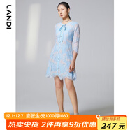藍地（LANDI）系帶圓領(lǐng)撞色蕾絲連衣裙女春季新款七分袖收腰短裙 淺藍色 S