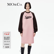 MO&Co.連衣裙重工五層結構空氣棉美式復古撞色插肩袖印花摩安珂 水晶粉色 S 160