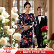 MORELINE沐蘭法式絲絨蕾絲燒花連衣裙2024年冬季新款收腰修身A字裙中長(cháng)款 紫紅花 M